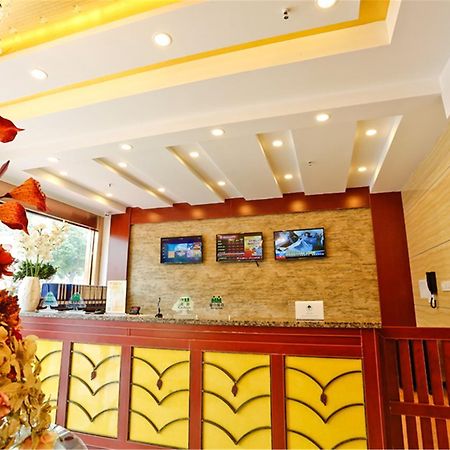 Greentree Inn Zhejiang Taizhou Tiantai Bus Station Express Hotel Екстериор снимка