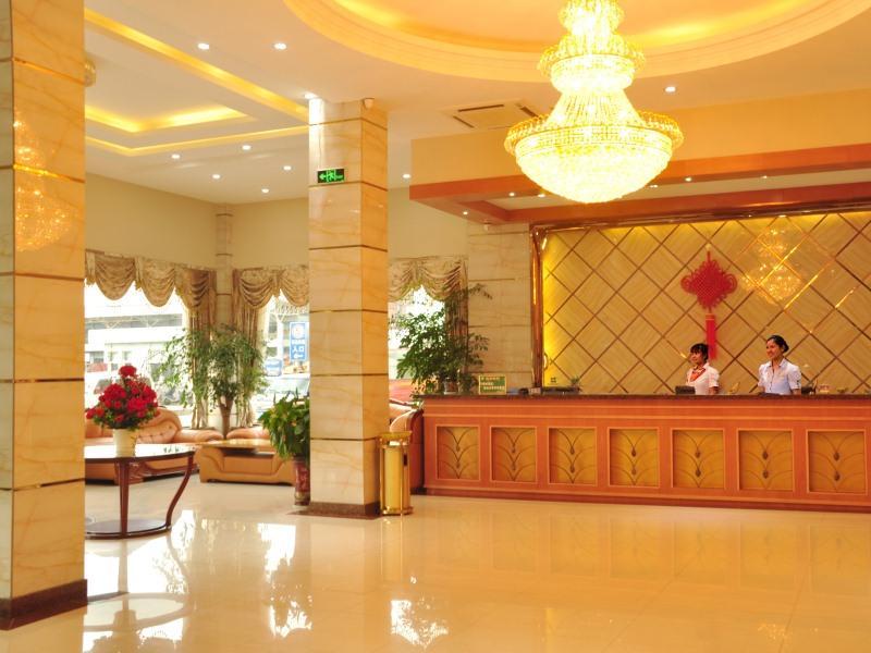 Greentree Inn Zhejiang Taizhou Tiantai Bus Station Express Hotel Екстериор снимка