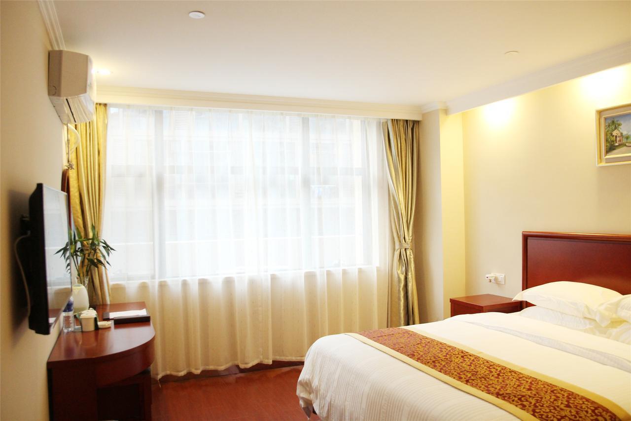 Greentree Inn Zhejiang Taizhou Tiantai Bus Station Express Hotel Екстериор снимка