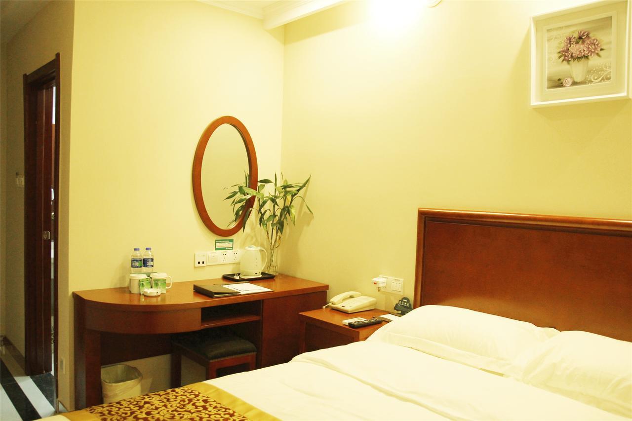 Greentree Inn Zhejiang Taizhou Tiantai Bus Station Express Hotel Екстериор снимка